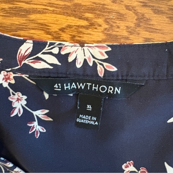 41 Hawthorn Navy Floral Blouse - Picture 4 of 6
